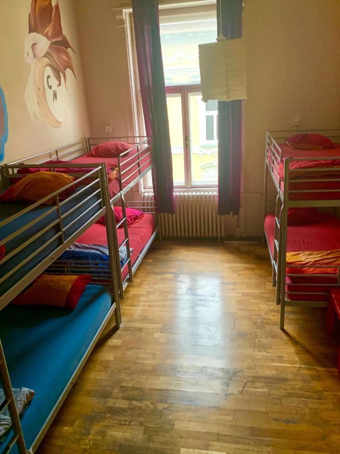 Carpe Noctem Hostel Будапешт Экстерьер фото